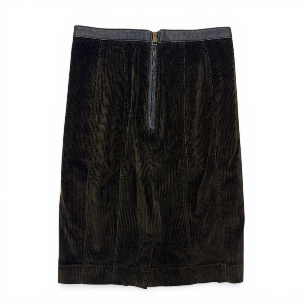 Burberry Brit Corduroy Pencil Skirt Size 2 Olive Green Leather Trim Zip Pockets - Picture 8 of 11